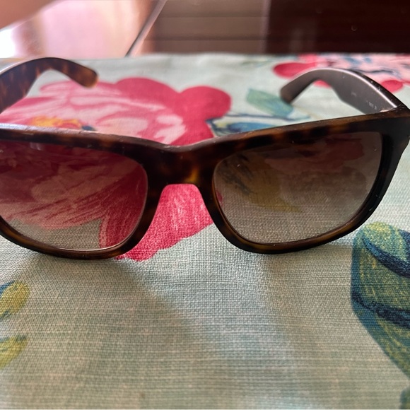 Ray-Ban Brown Sunglasses - Picture 3 of 5